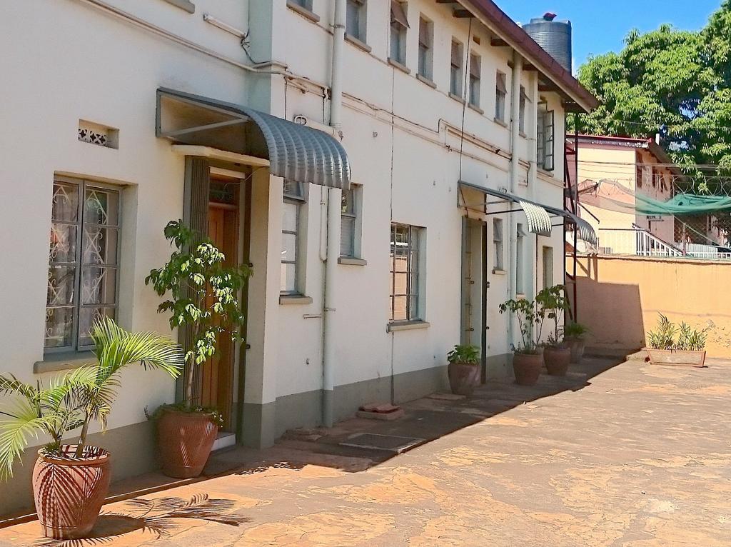 Hotel Acacia City Kampala Ngoại thất bức ảnh
