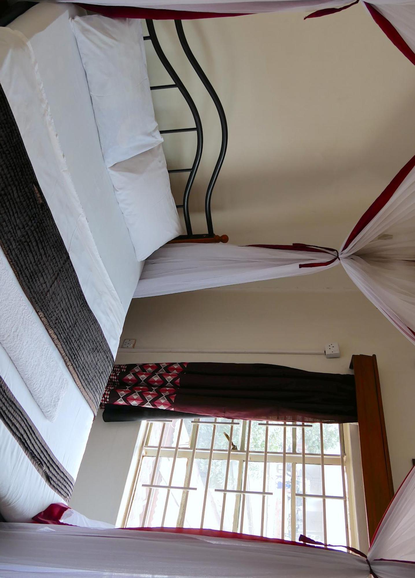 Hotel Acacia City Kampala Ngoại thất bức ảnh