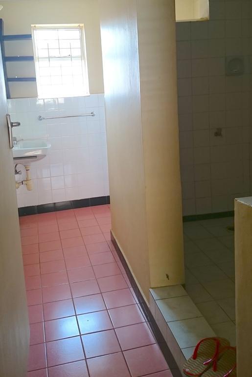 Hotel Acacia City Kampala Phòng bức ảnh
