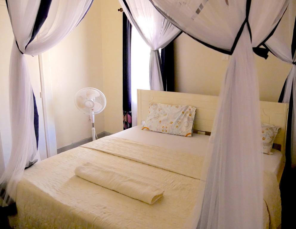 Hotel Acacia City Kampala Ngoại thất bức ảnh